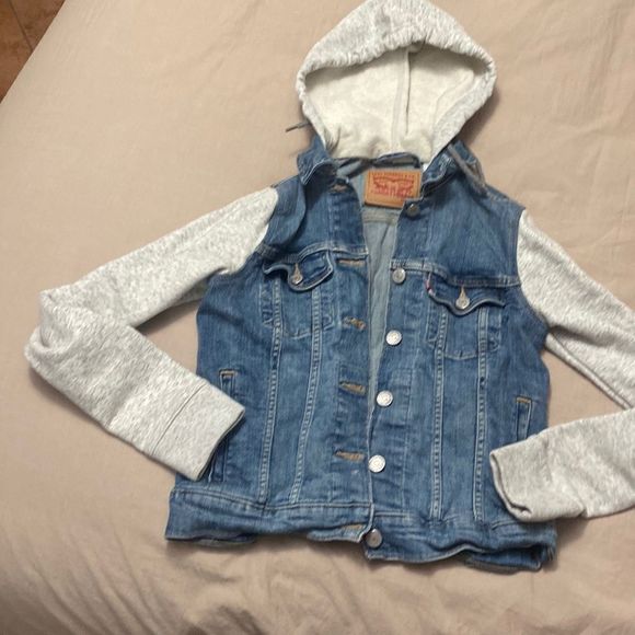 Levis hooded Jacket - Picture 1 of 5